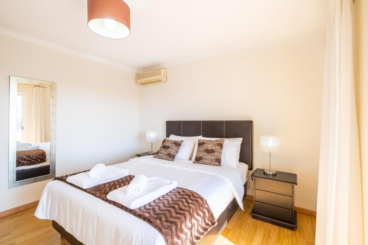 Villa Estrelicia - Pool - Free Wi-Fi - New In Booking Loulé Dış mekan fotoğraf